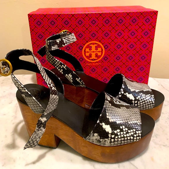 Tory Burch Shoes - Tory Camilla Sandal
